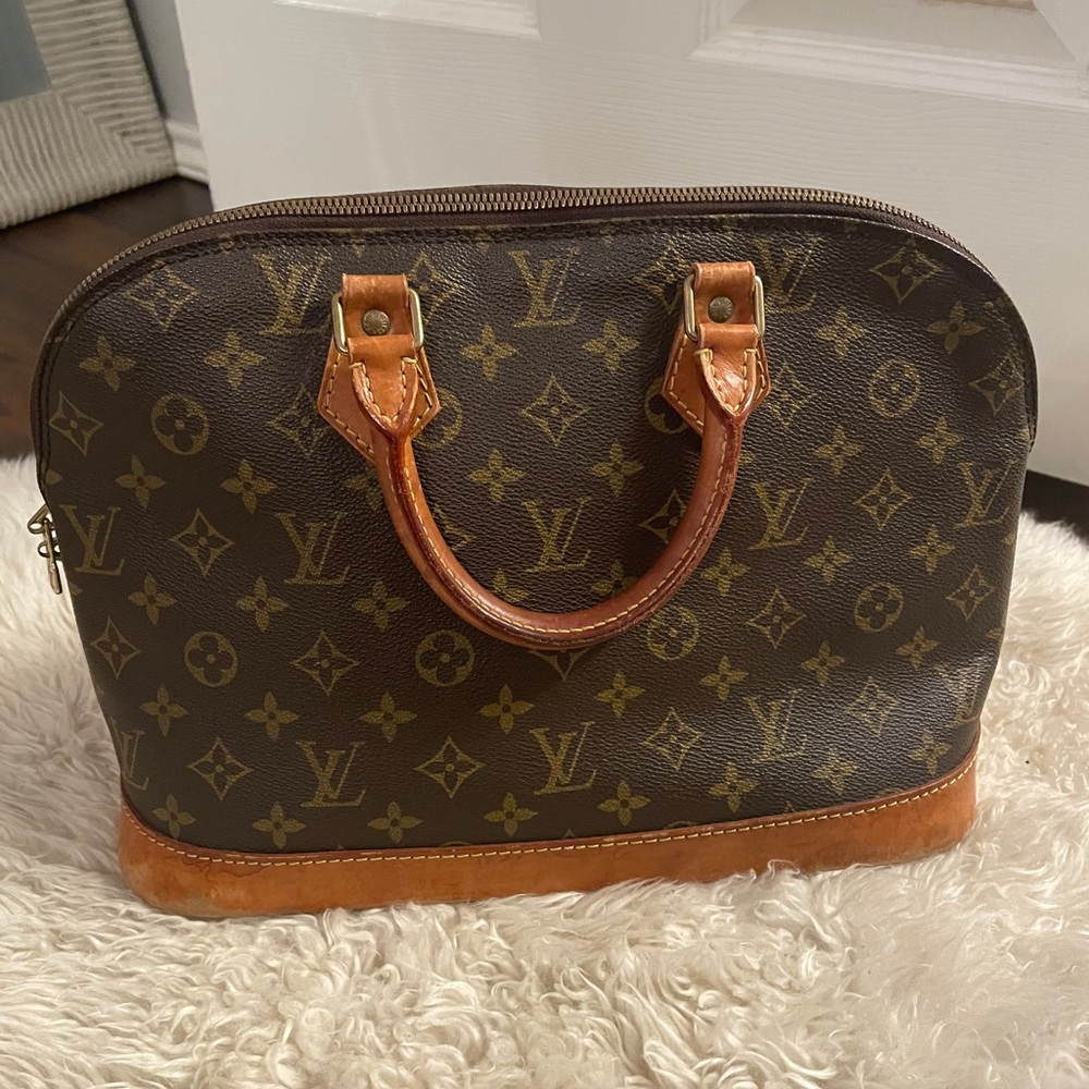 Louis Vuitton Alma PM